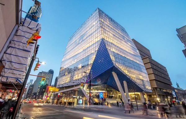 English study programme in Canada for international students