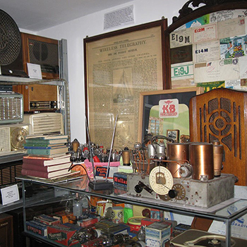 Ye Olde Hurdy-Gurdy Museum of Vintage Radio