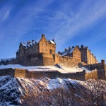 il castello di edimburgo con la neve gran bretagna