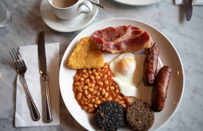 differences to Irish Breakfast