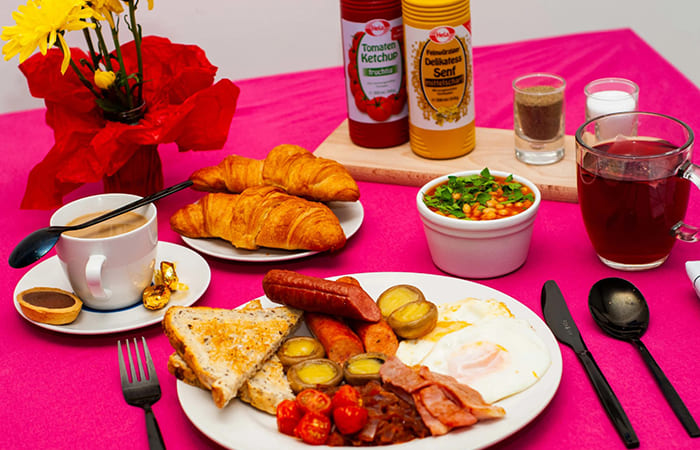 the history of english breakfast