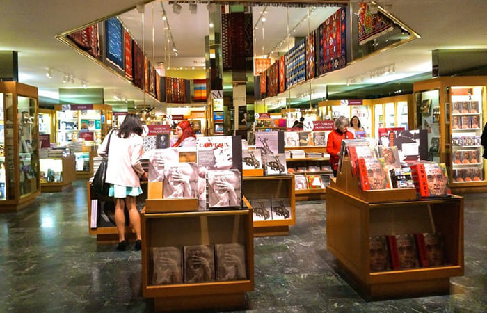 Metropolitan Museum of Art Store comprare souvenir di New York
