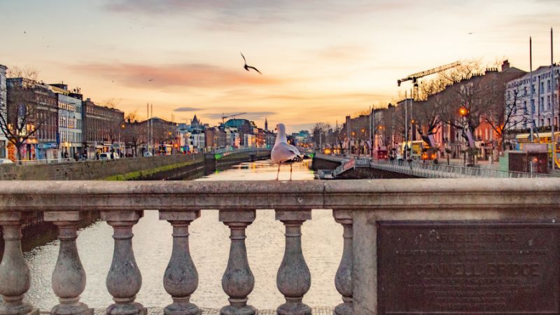 Dublins O'Connell bridge at sunset