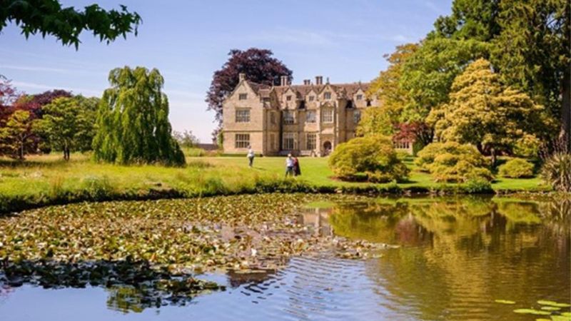 Wakehurst Place ardingly sussex