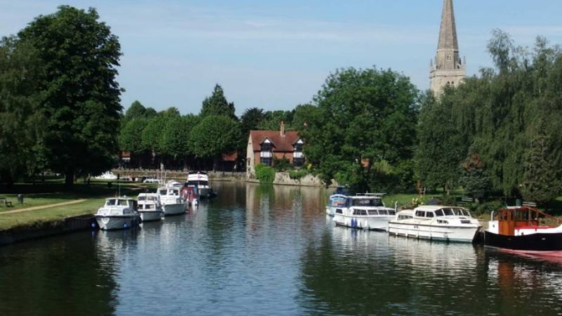 Abington-on-thames river