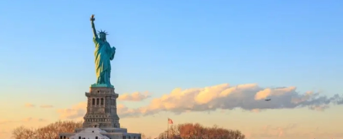 why is new york called the big apple