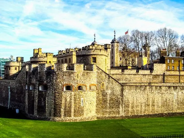 tower of london england