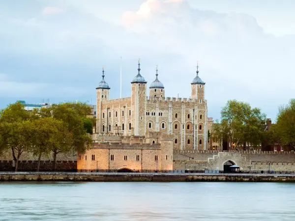 visit the tower of london