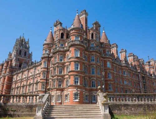 Summer study holiday in Egham: Royal Holloway University, the perfect destination for teachers and students