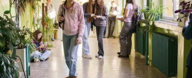 sustainable travel for study holidays