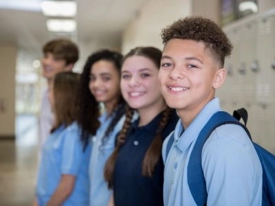 children on a study abroad trip