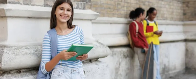 Study holidays in London and Egham