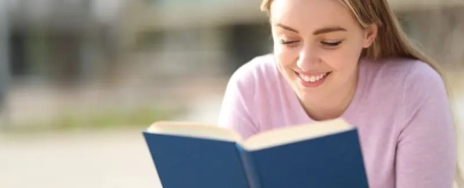 what's the difference between a study holiday and a school trip?