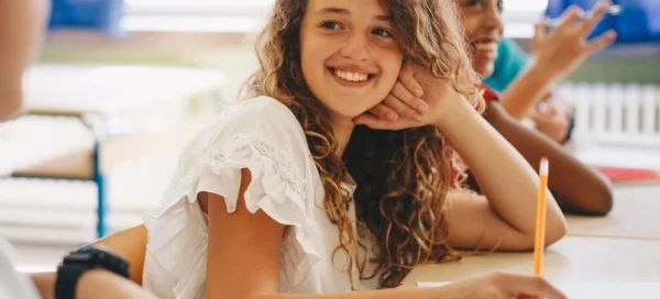 what are the benefits of bilingualism?