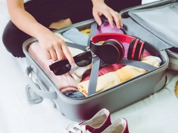 how to pack a suitcase to go on a study abroad trip