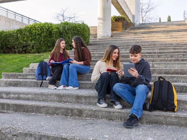 whats the impact of studying abroad on personal growth in young people?